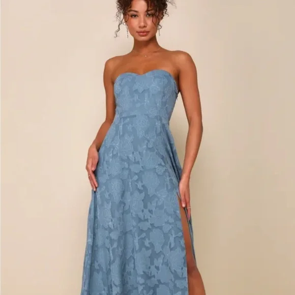 Elegant Blue Strapless Lace Dress - Picture 1 of 5